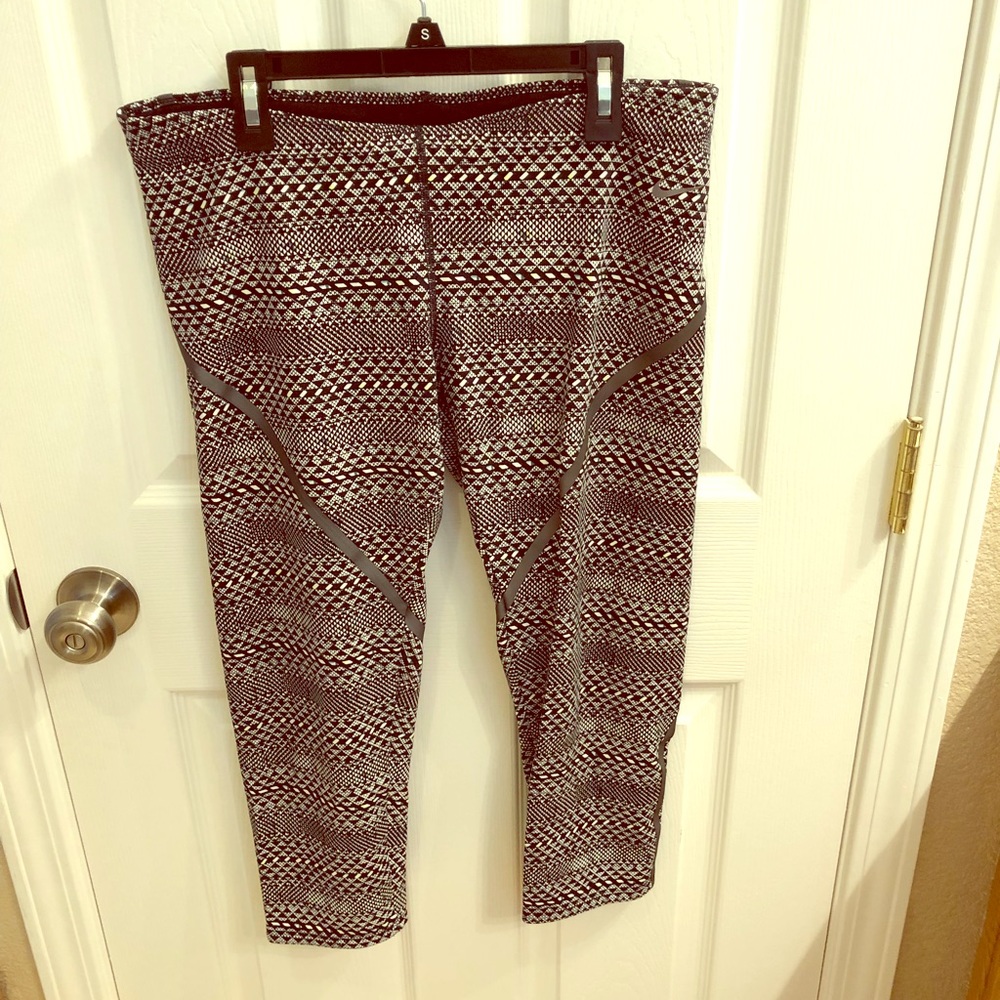 Nike Dri-fit leggings size L